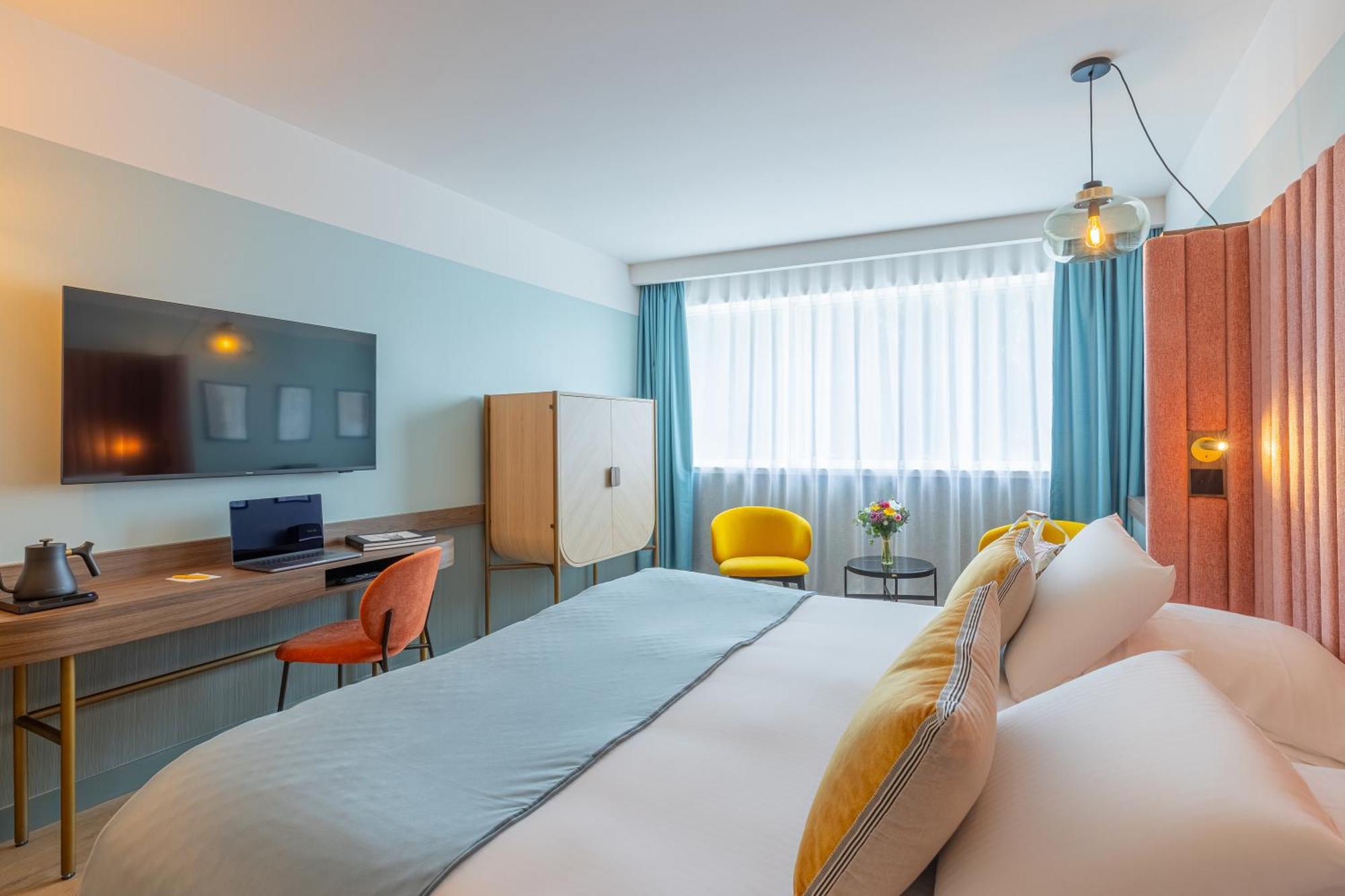 Golden Tulip Aix Les Bains - & Hotel Aix-les-Bains