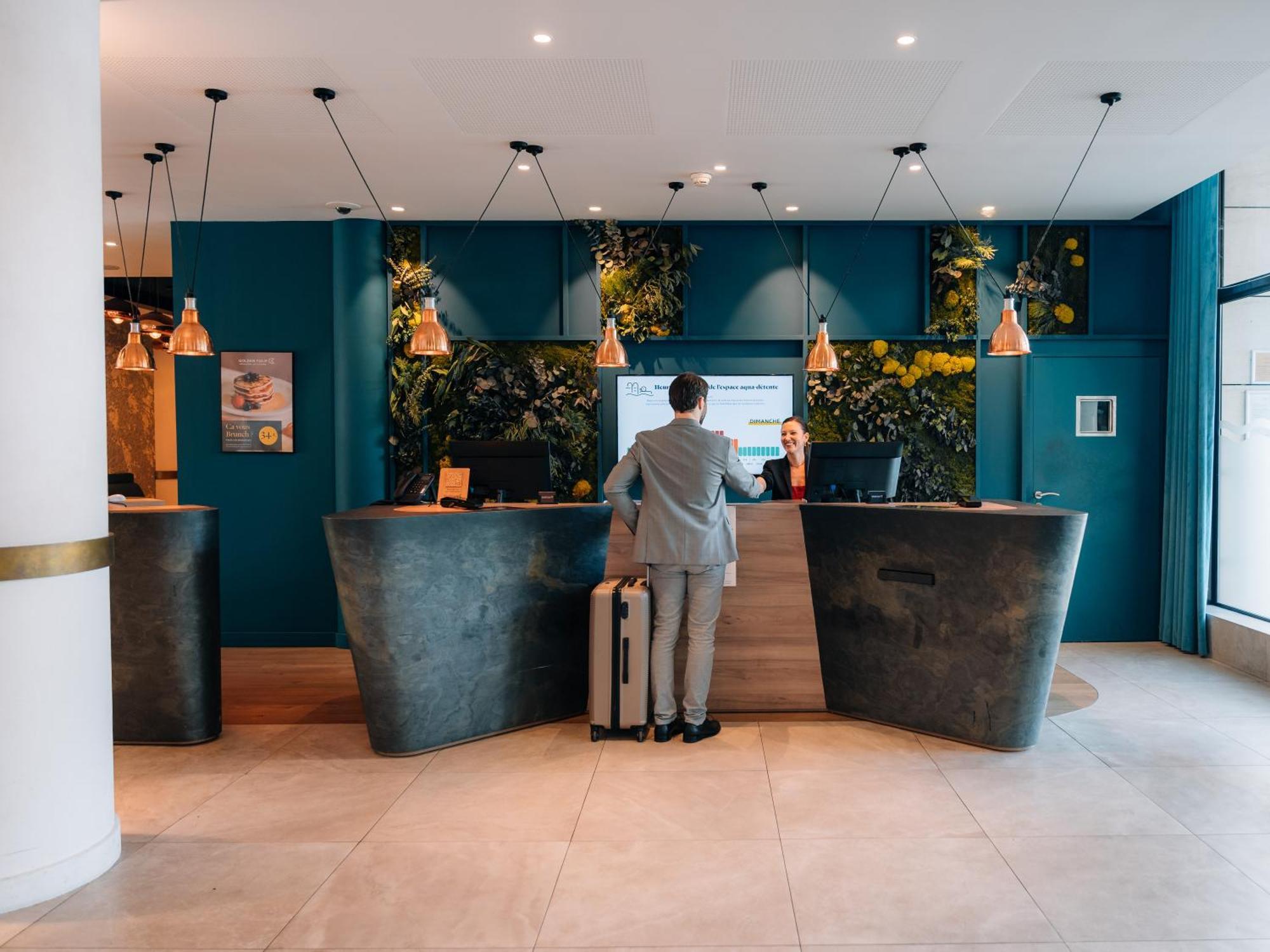 Hotel Golden Tulip Aix Les Bains - &